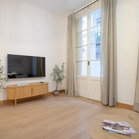 Apartment Centrally Located For 4 People