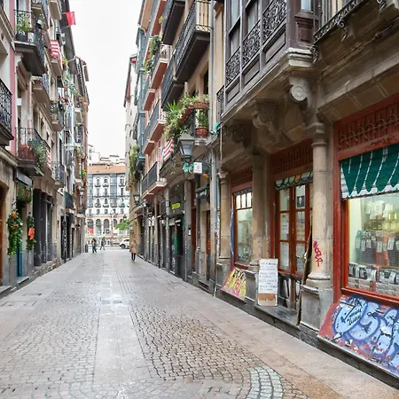 Apartment Centrally Located For 4 People Bilbao